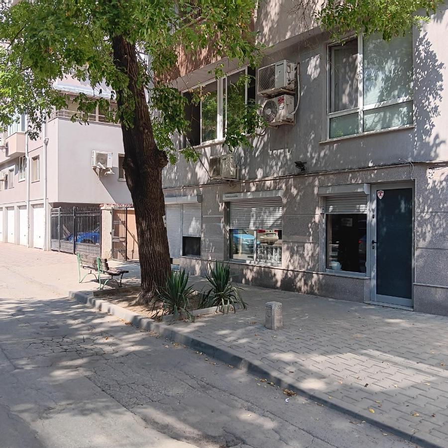Melani 2 Apartment Plovdiv Ngoại thất bức ảnh